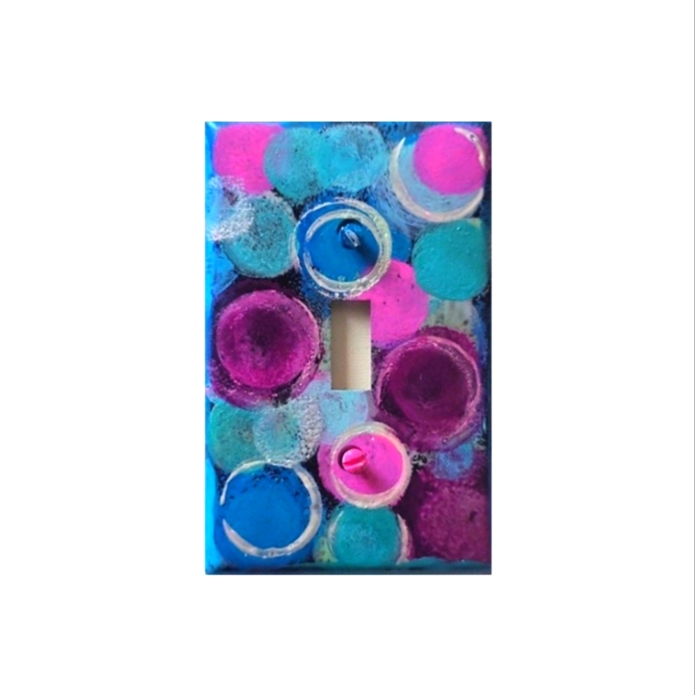 Hand Crafted Abstract Design Single Toggle Light Switch Plate